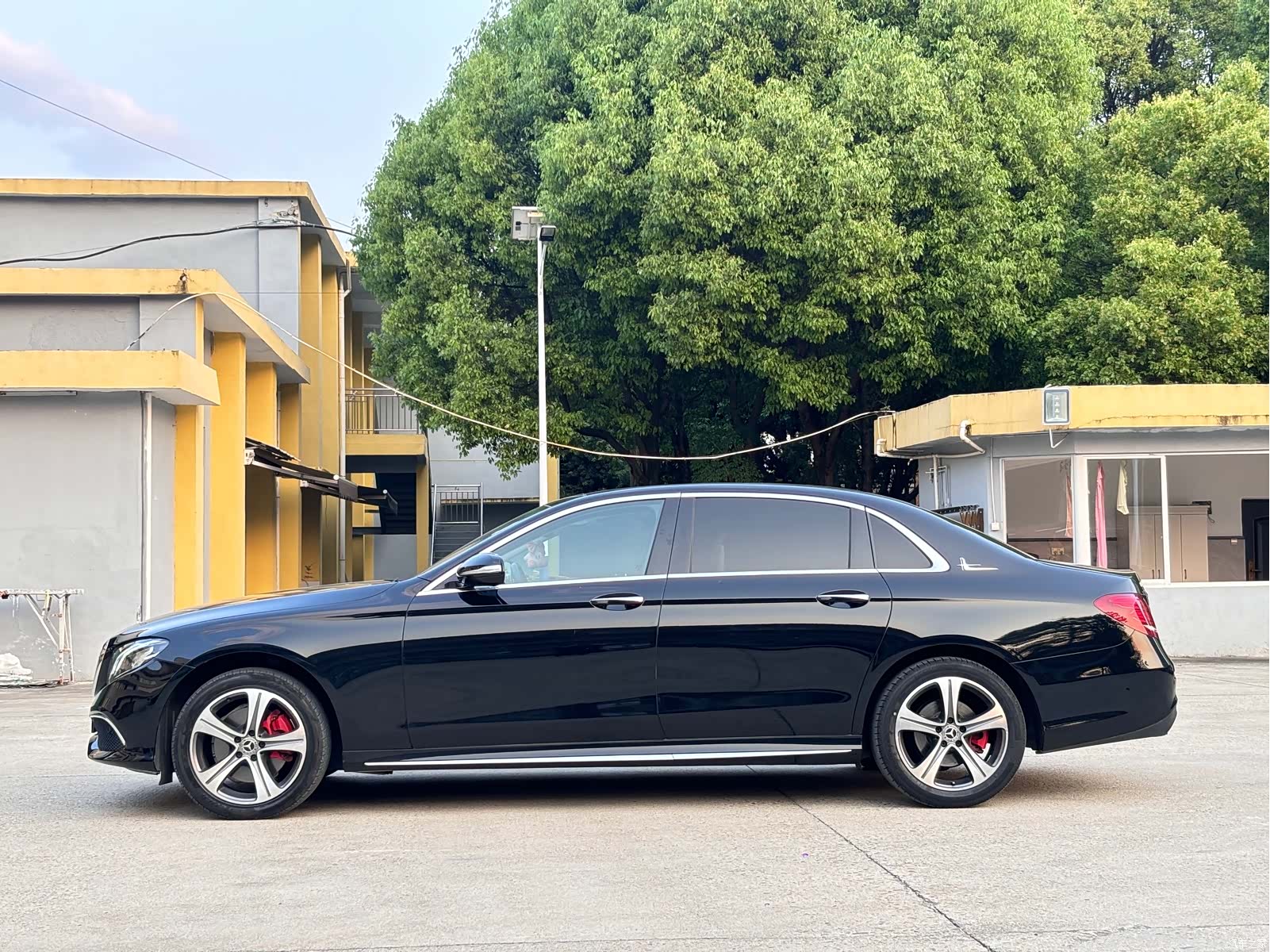 Mercedes-Benz E-Class, 2019 9