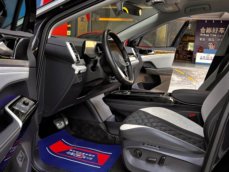 Volkswagen ID.6 CROZZ