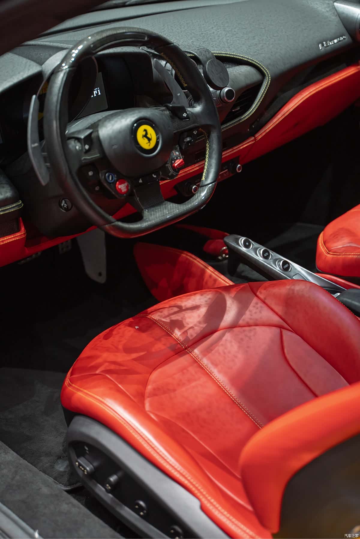 Ferrari F8, 2020 16