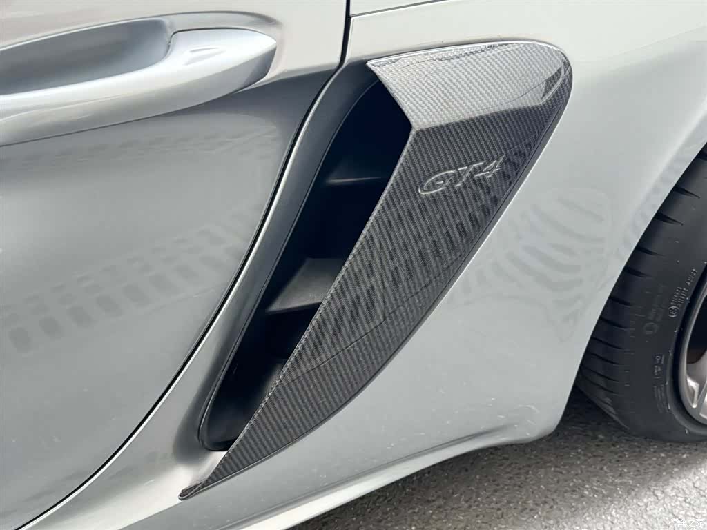 Porsche Cayman, 2018 9