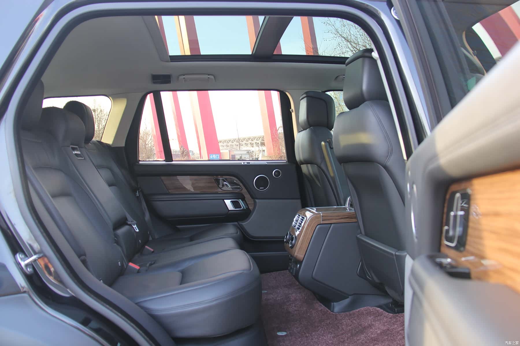 Land Rover Range Rover, 2019 18