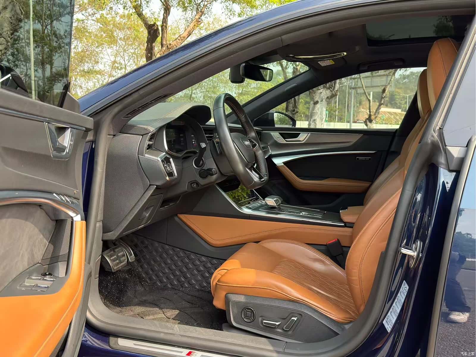 Audi A7L, 2022 10