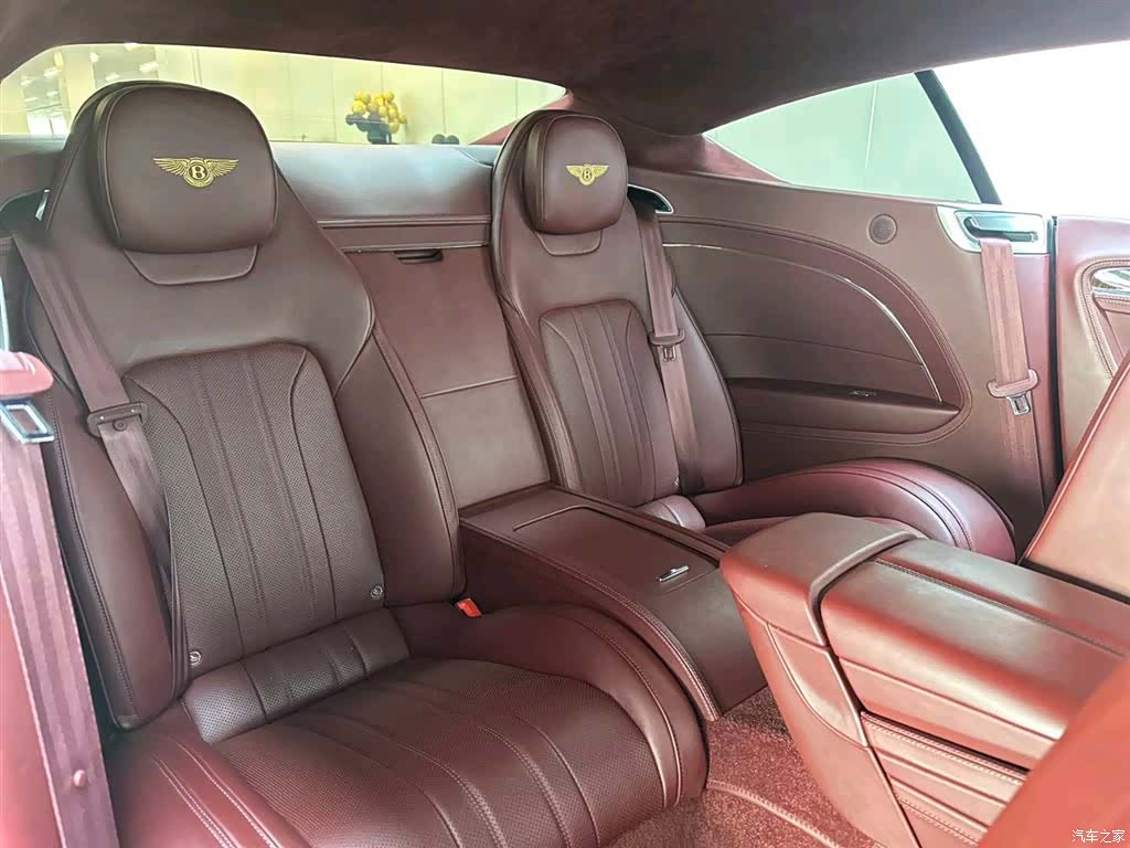 Bentley Continental GT, 2020 7