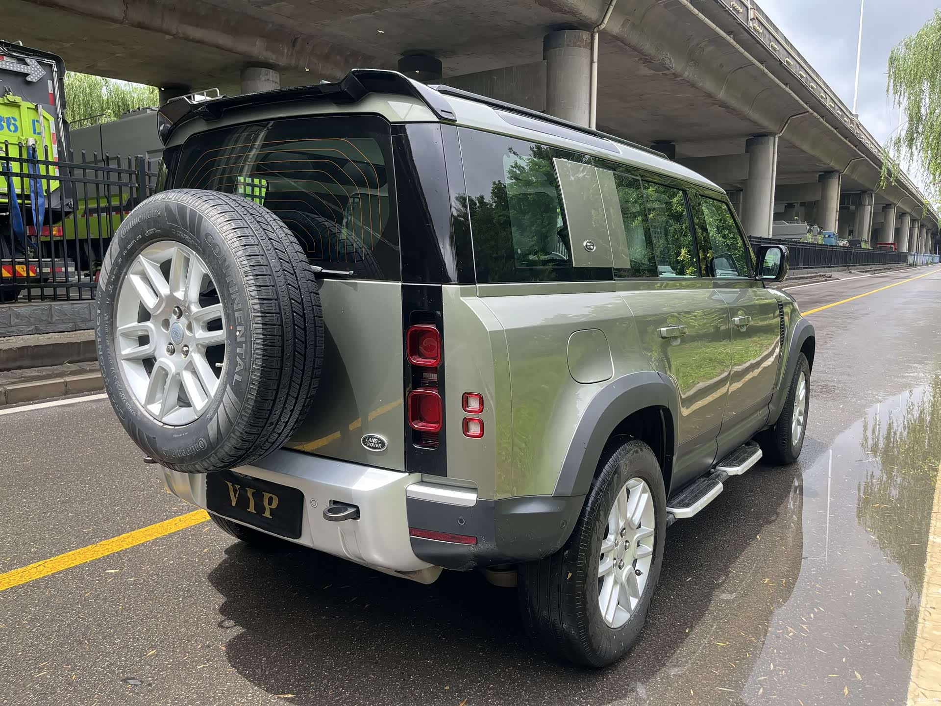 Land Rover Defender, 2020 6