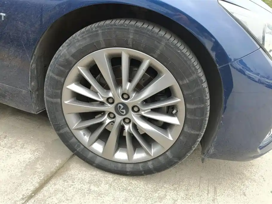 Infiniti Q50L Infiniti Q50L