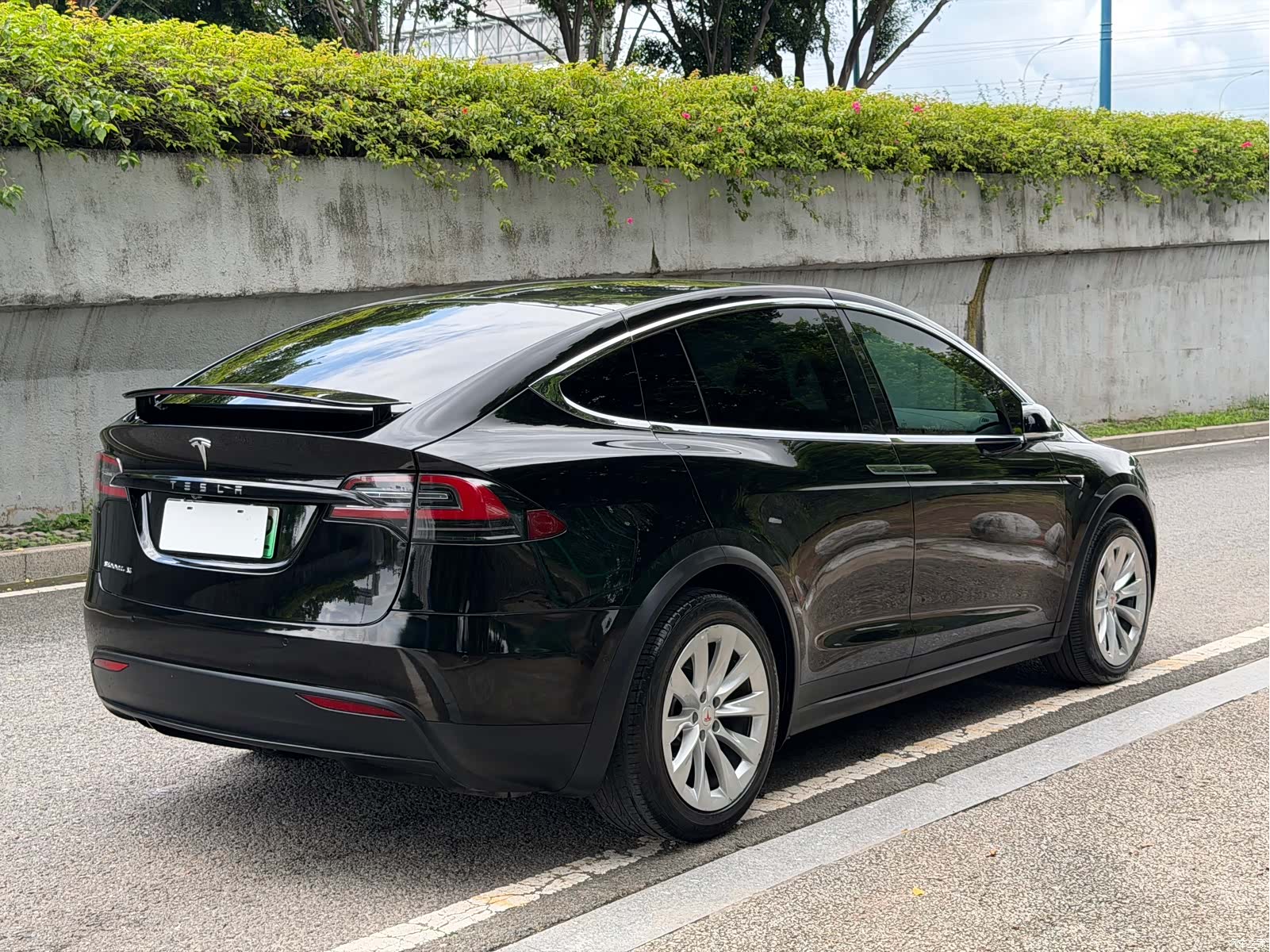 Tesla Model X, 2019 9