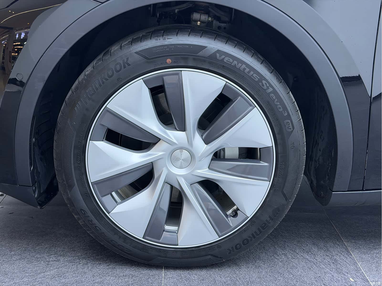 Tesla Model Y, 2022 все фото