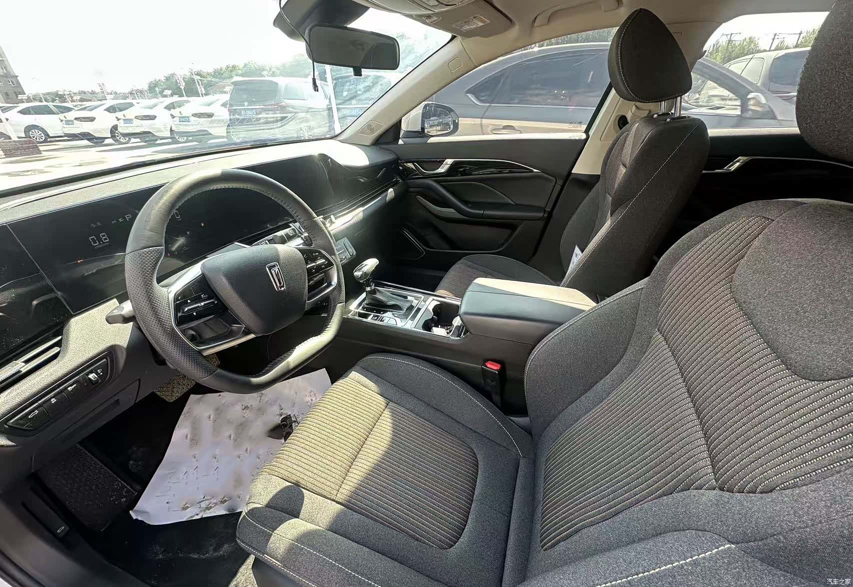 Bestune B70, 2022 6