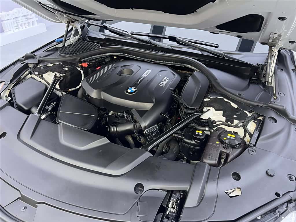 BMW 7 Series, 2018 27