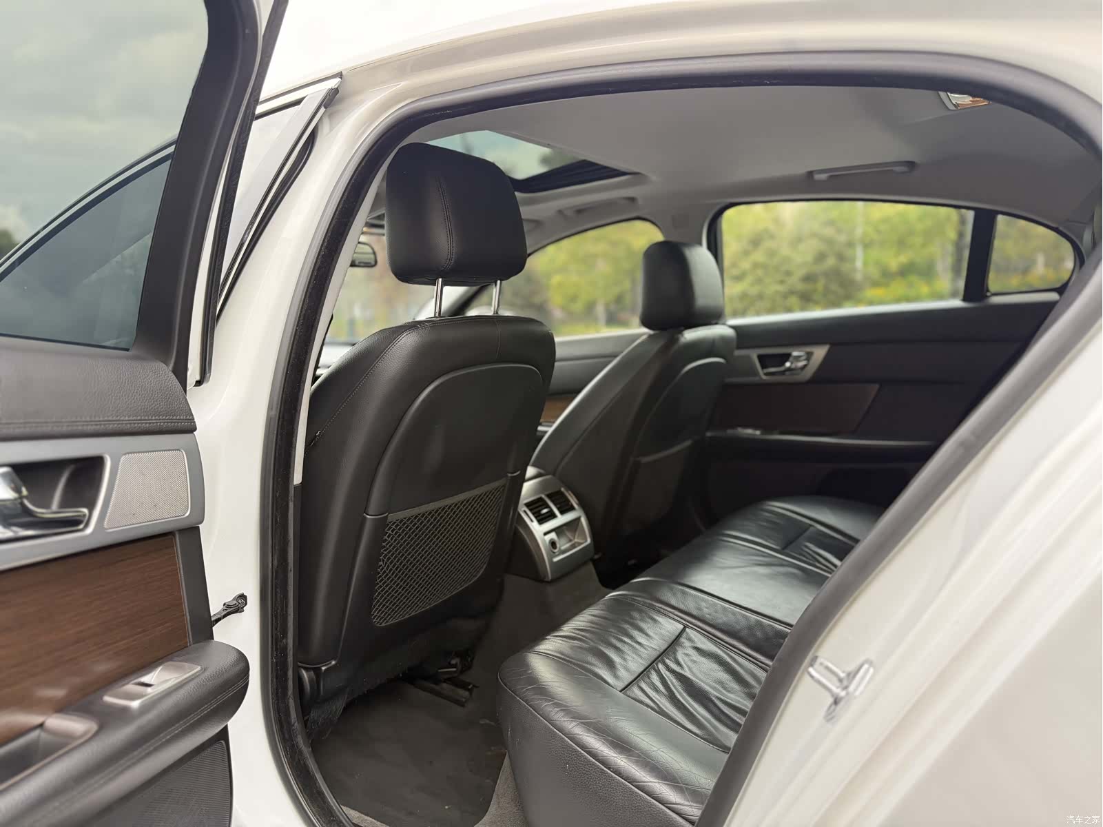 Jaguar XF, 2014 9