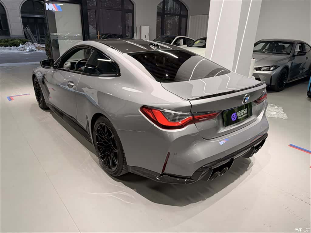 BMW M4, 2023 все фото