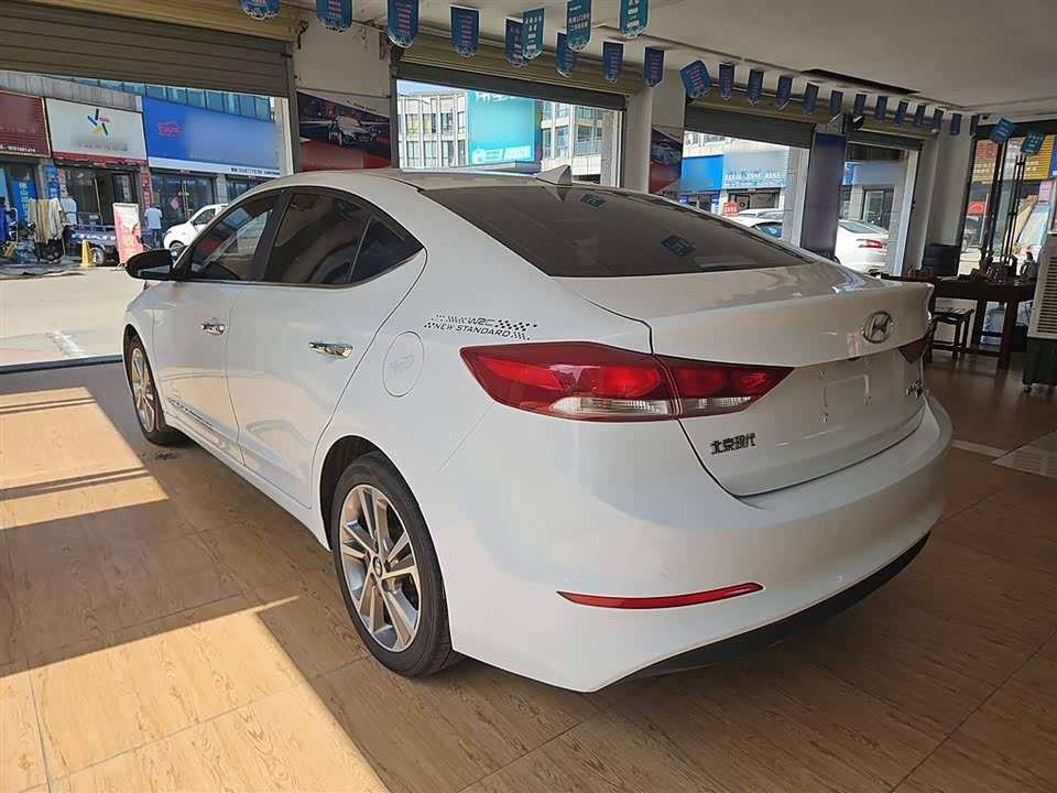 Hyundai Lead Hyundai Lead