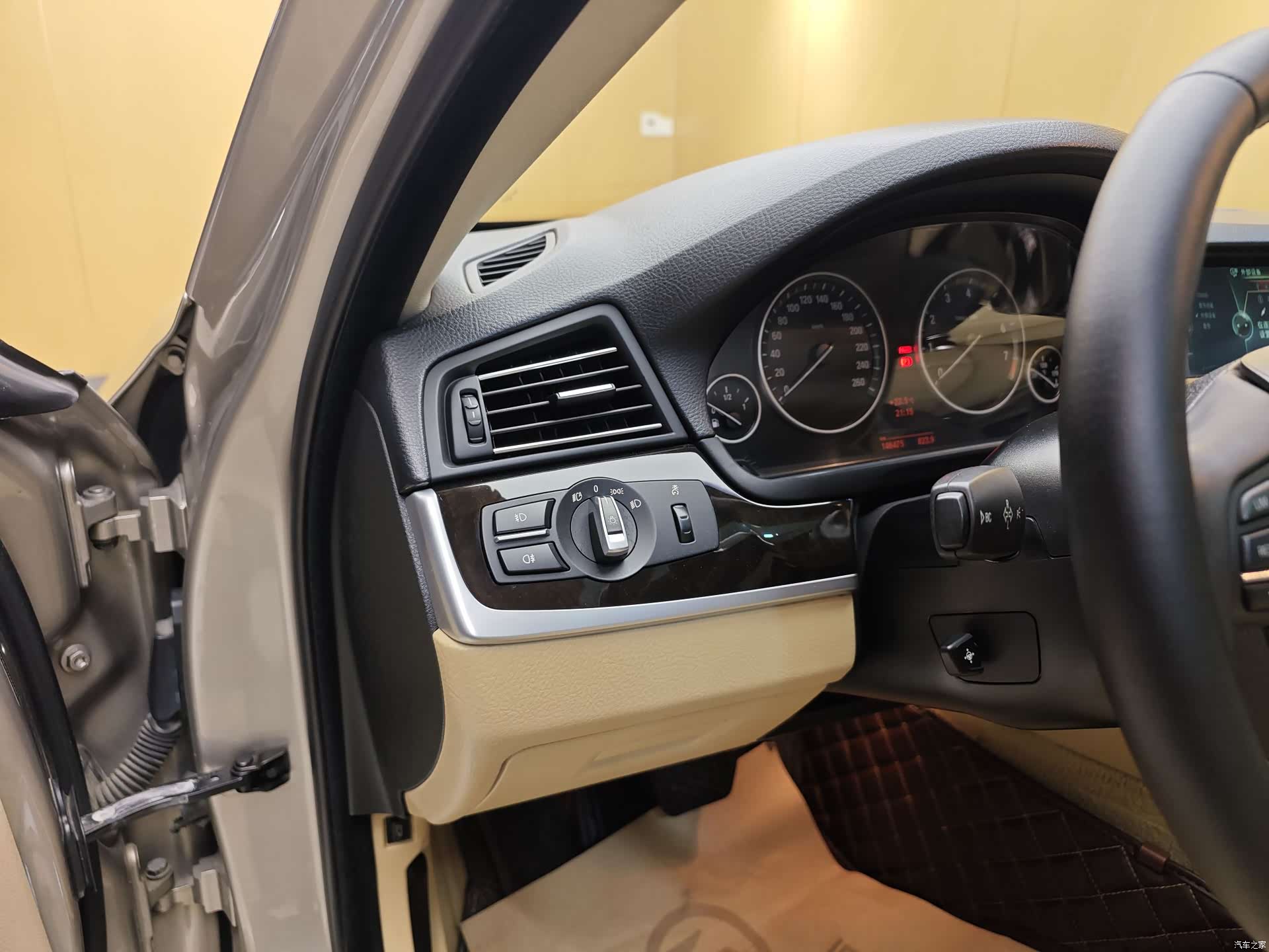 BMW 5 Series, 2013 13