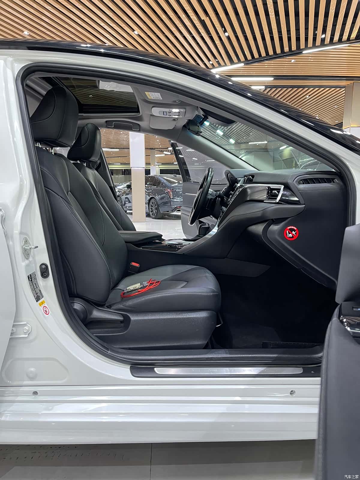 Toyota Camry, 2019 8