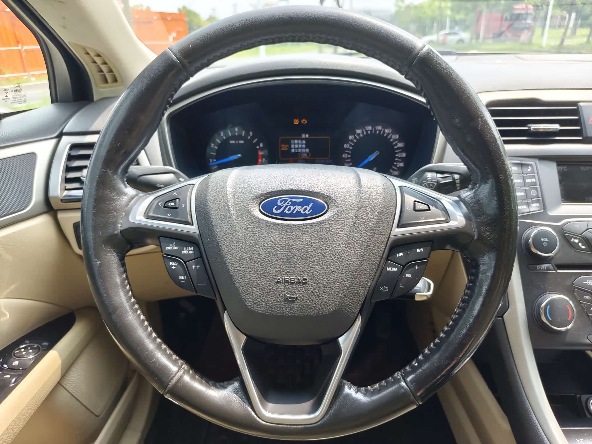 Ford Mondeo, 2013 15