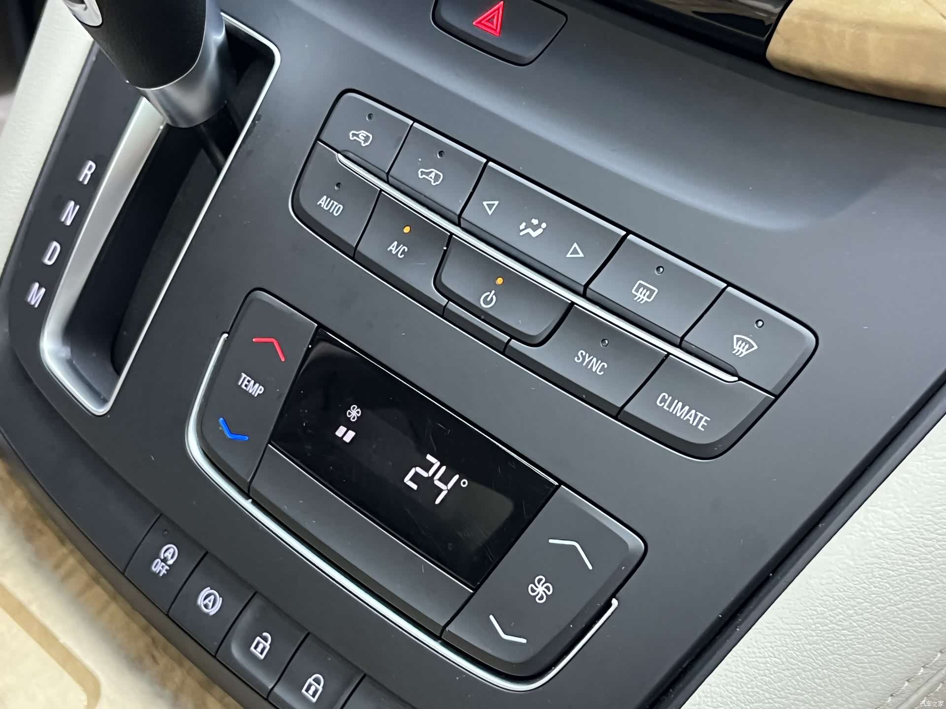 Buick GL8, 2019 18