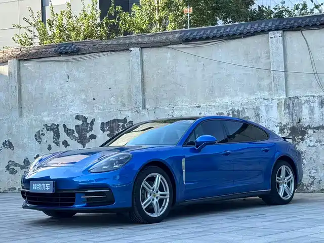 Porsche Panamera 2018 — купить из Китая под заказ