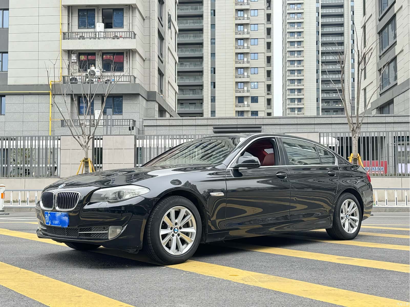 BMW 5 Series, 2011 1