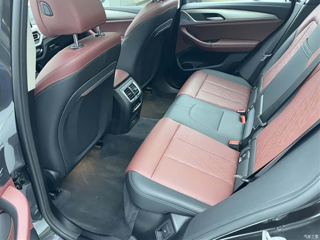 BMW iX3, 2022 6