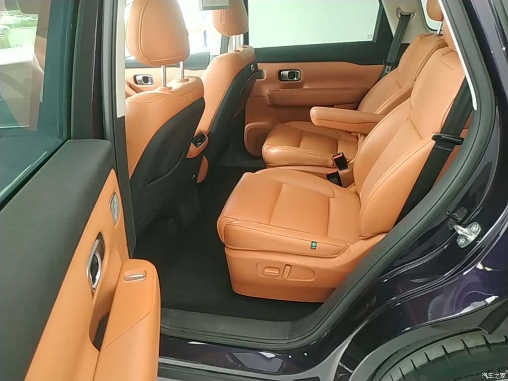 Leapmotor C16, 2024 17