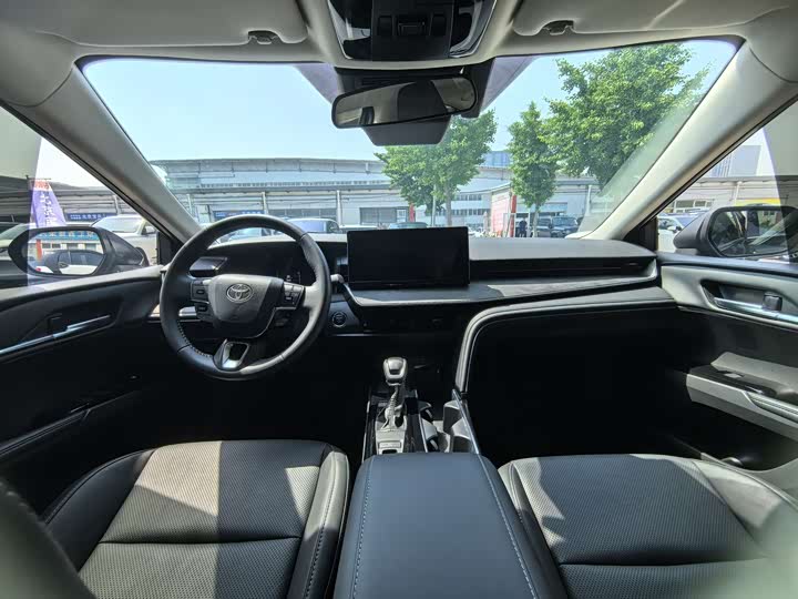 Toyota Camry, 2025 года фото 13