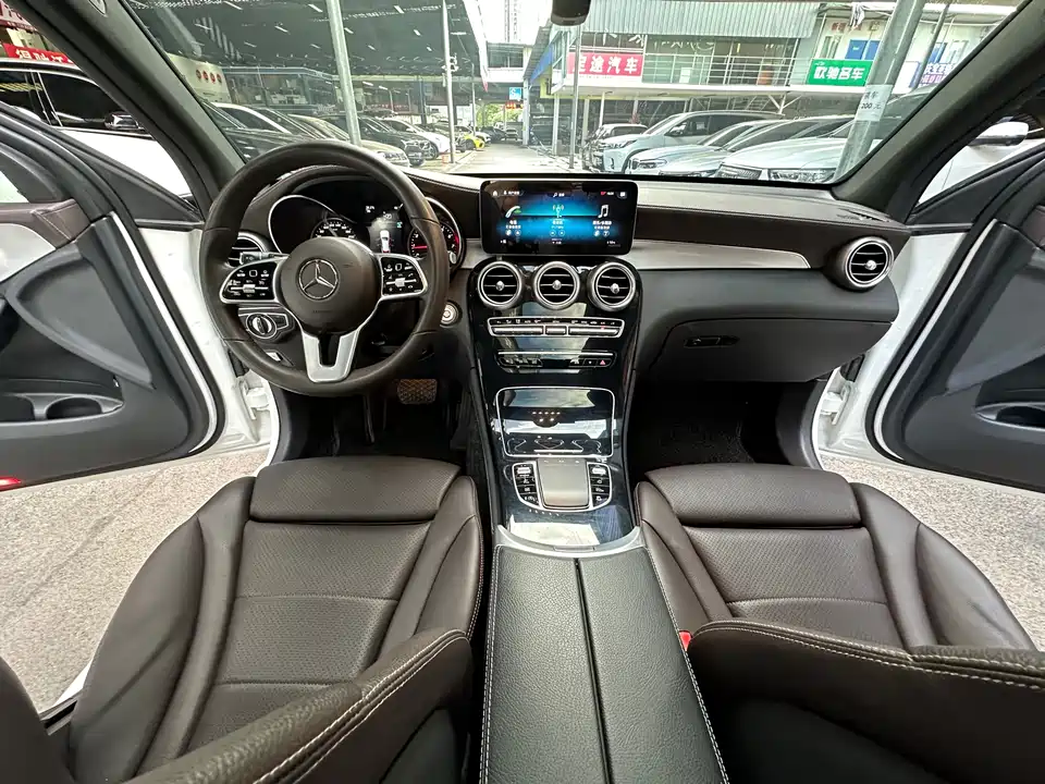 Mercedes-Benz GLC Mercedes-Benz GLC