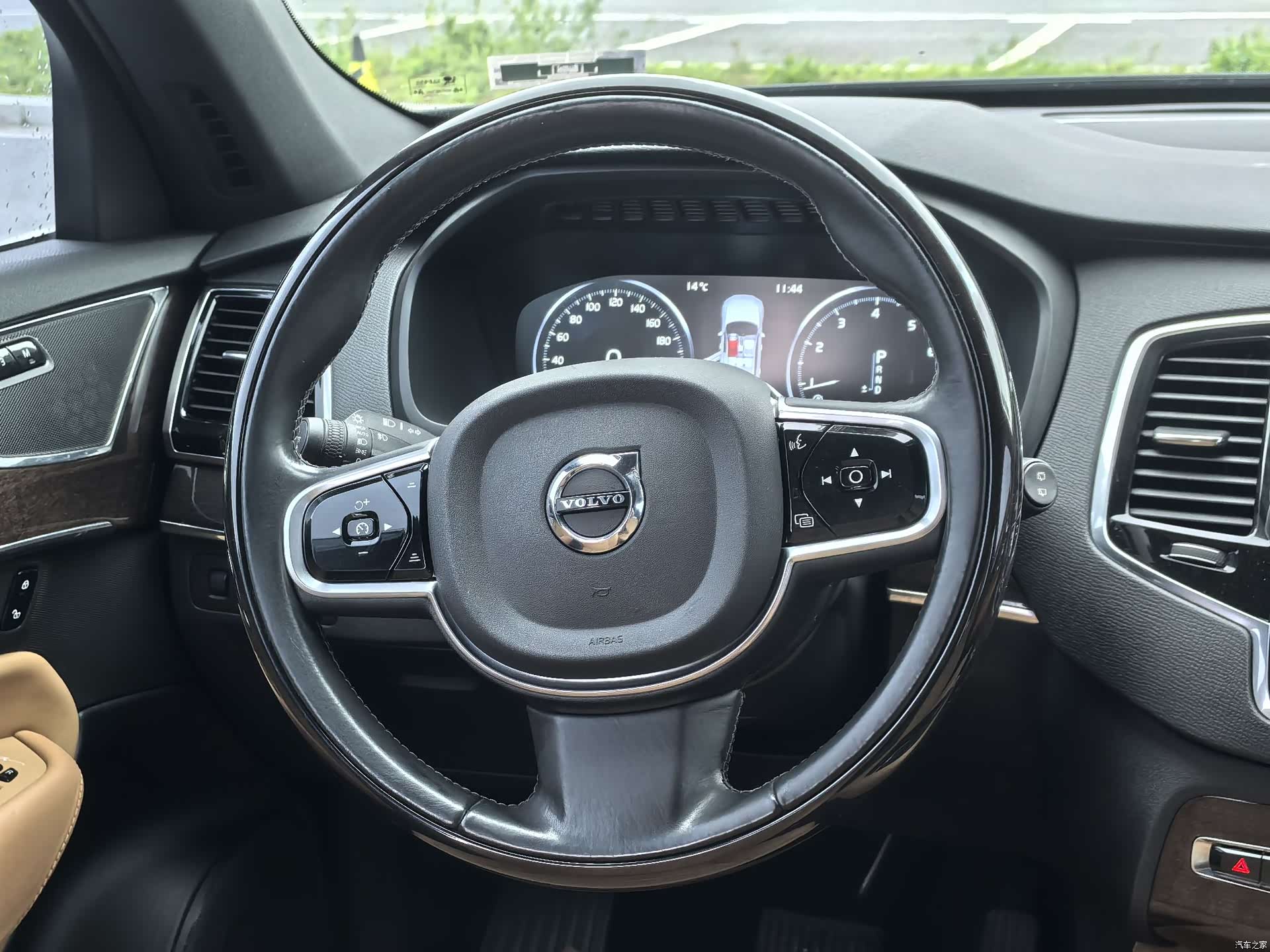 Volvo XC90, 2017 12