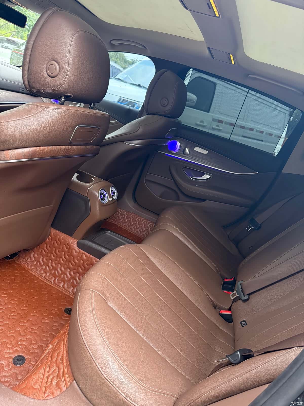 Mercedes-Benz E-Class, 2017 10