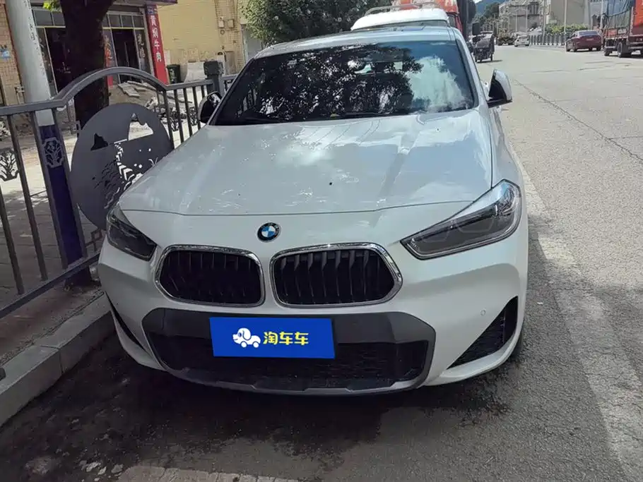 BMW X2