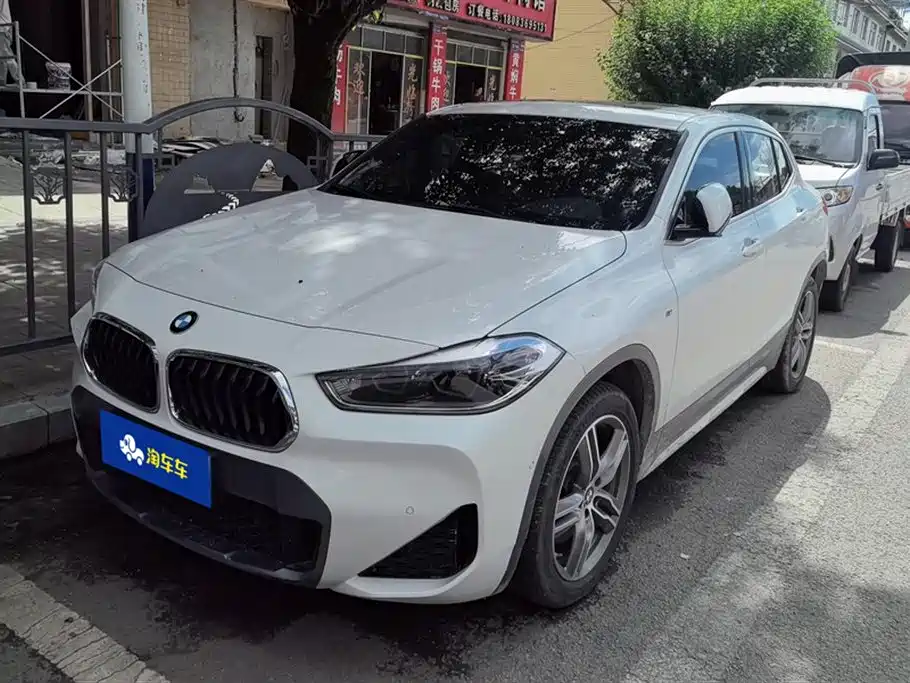 BMW X2