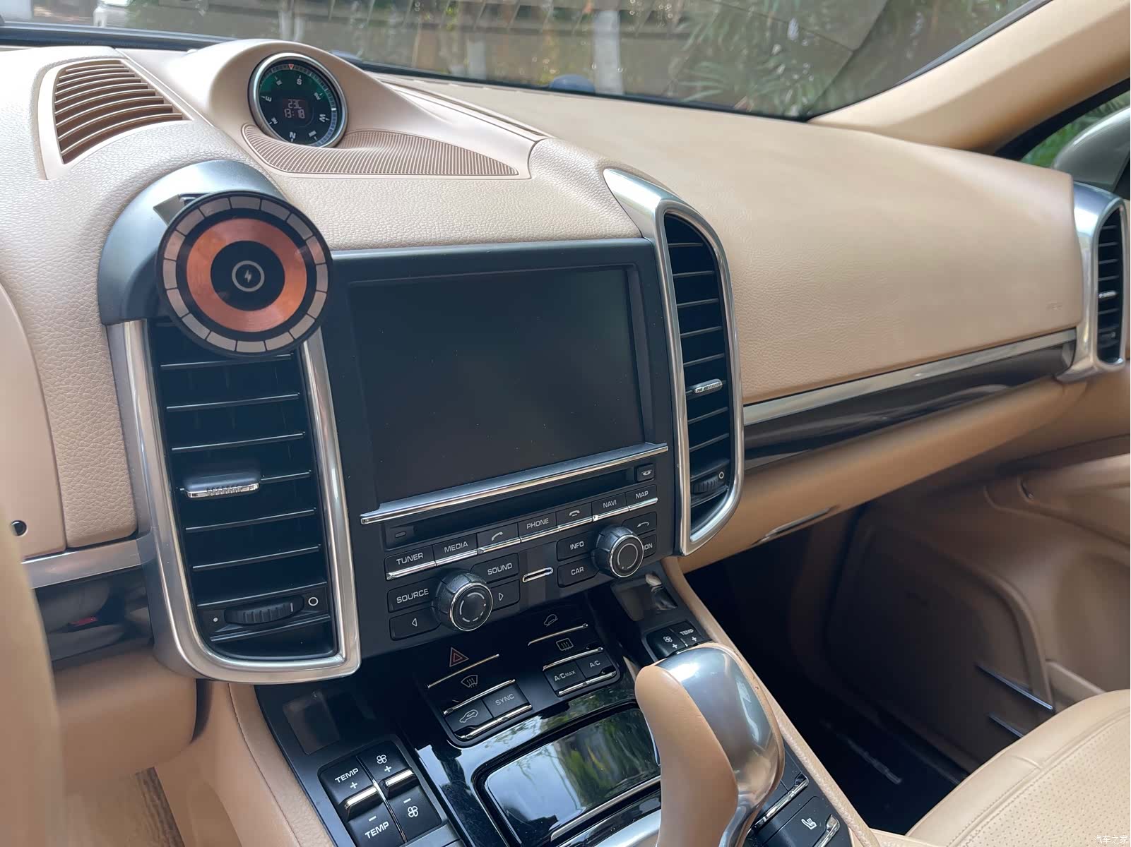 Porsche Cayenne, 2015 8