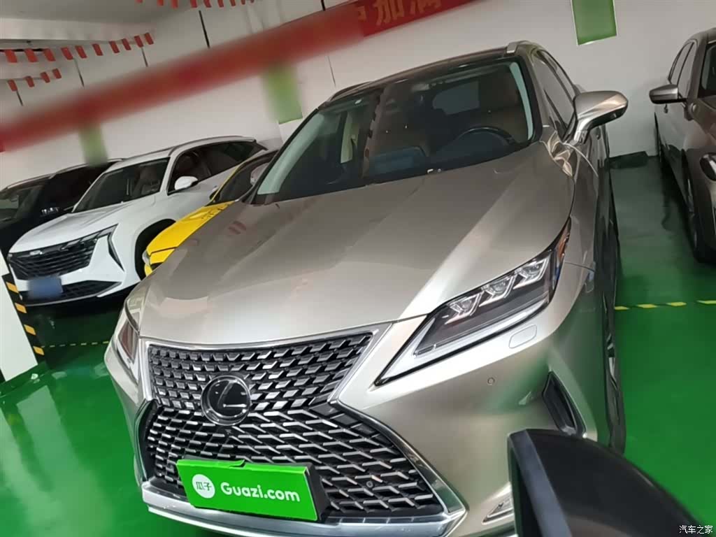 Lexus RX, 2020 3