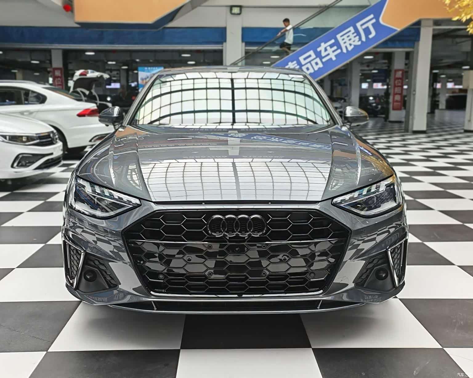 Audi A4L, 2021 2