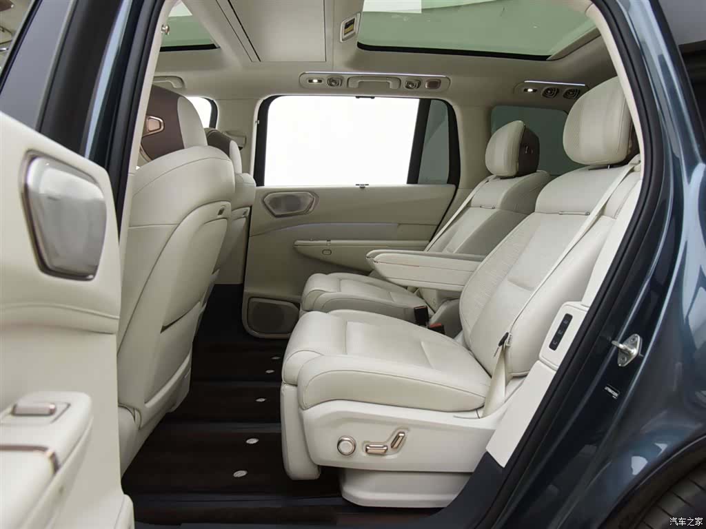 Lynk & Co 02, 2025 7