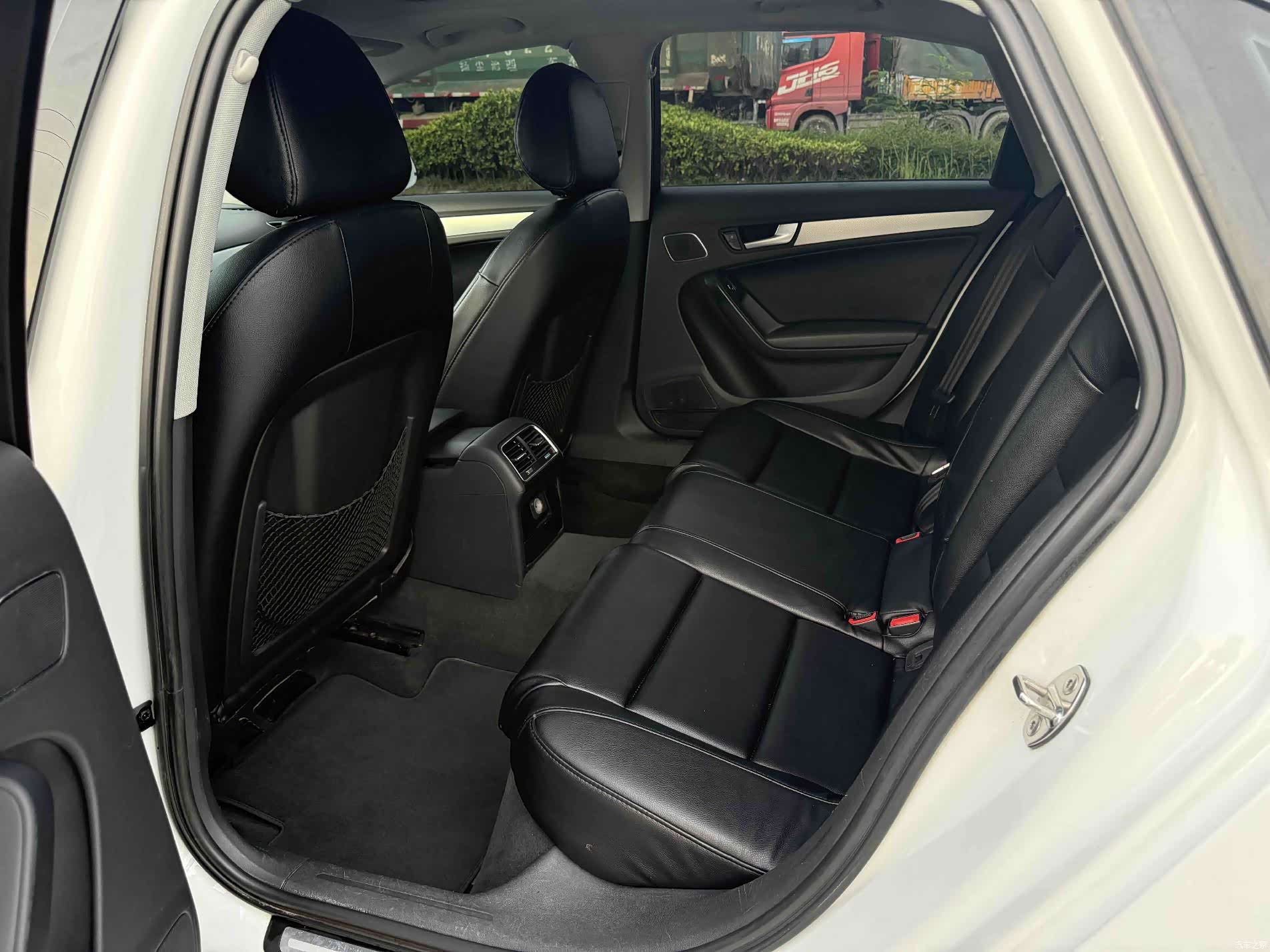 Audi A4L, 2014 4