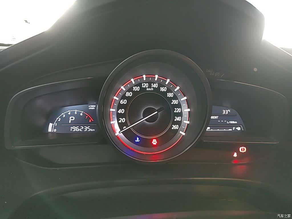 Mazda Mazda3, 2015 12