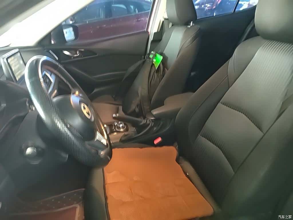 Mazda Mazda3, 2015 15