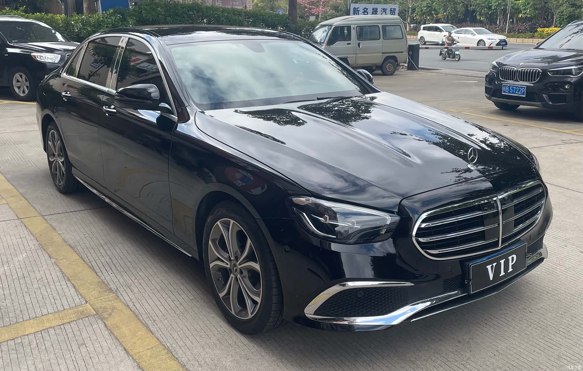 Mercedes-Benz E-Class, 2021 3