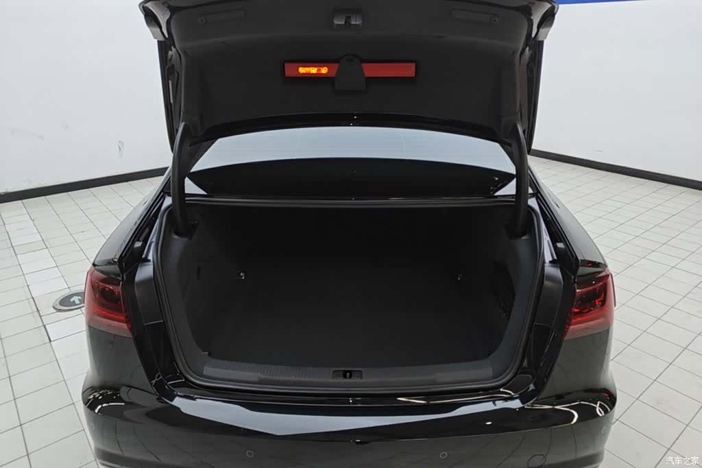 Audi A6L, 2019 4