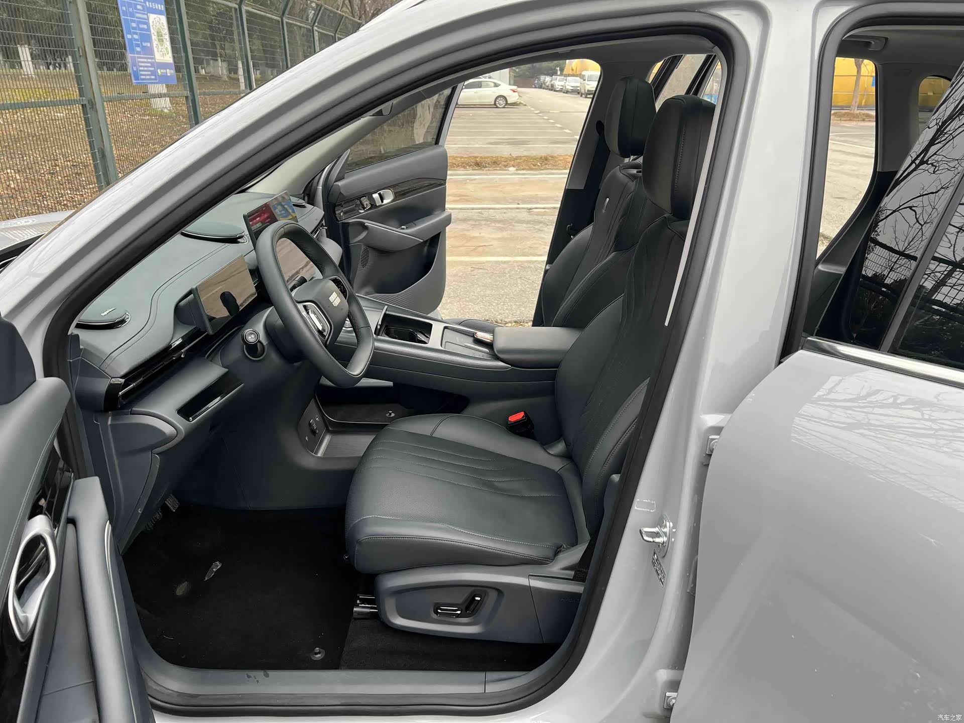 Geely Galaxy E5, 2025 4