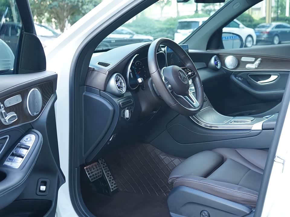 Mercedes-Benz GLC Mercedes-Benz GLC