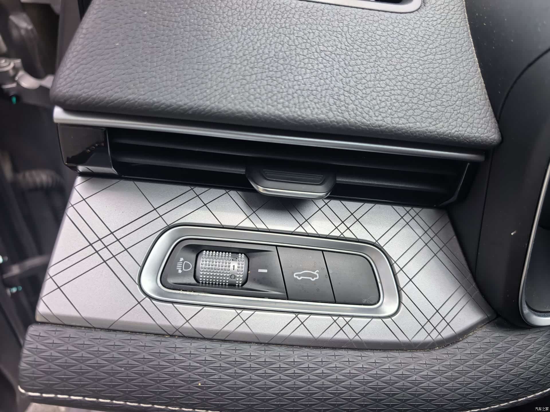 Geely Preface, 2022 15