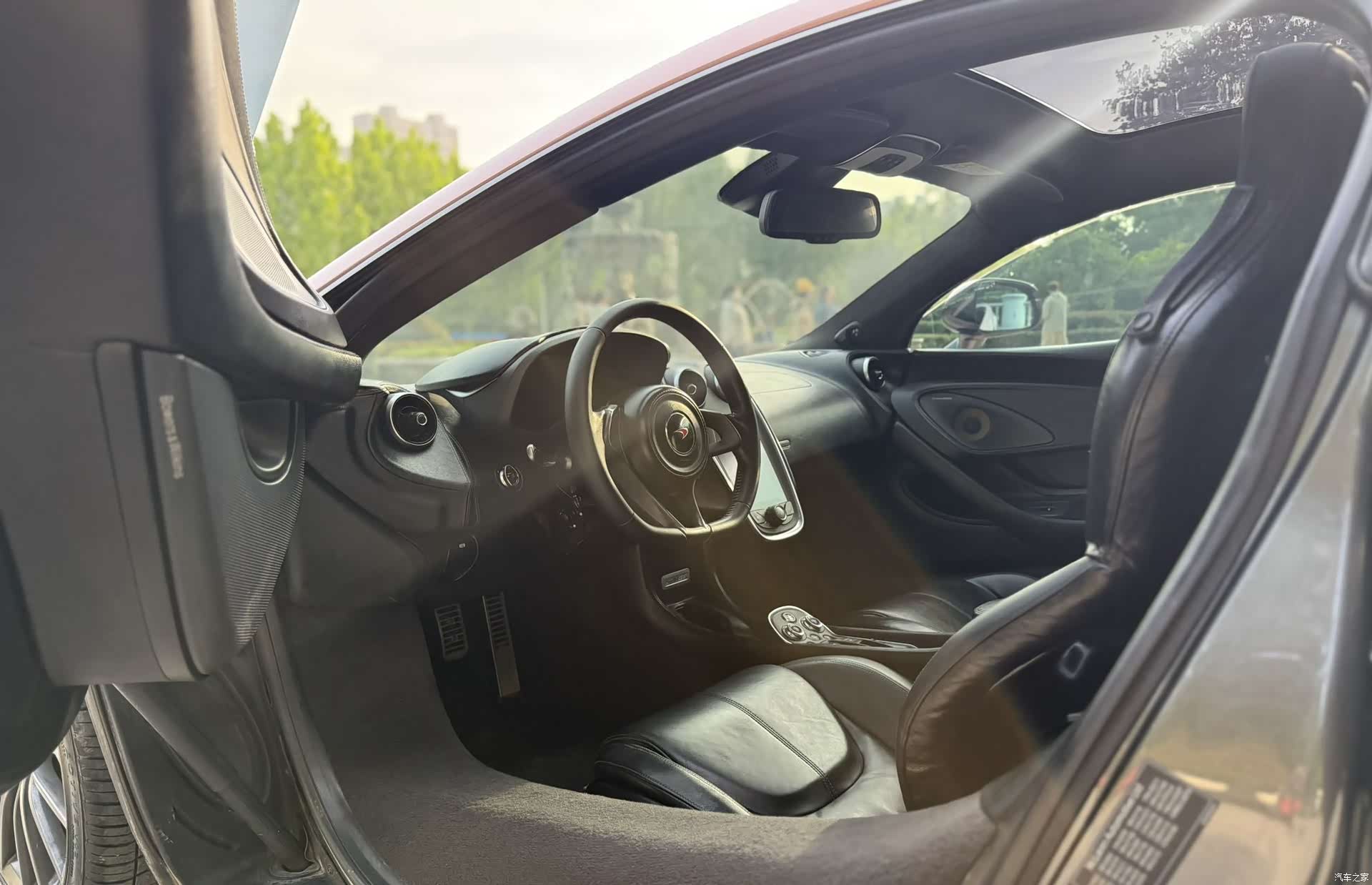 McLaren GT, 2018 9