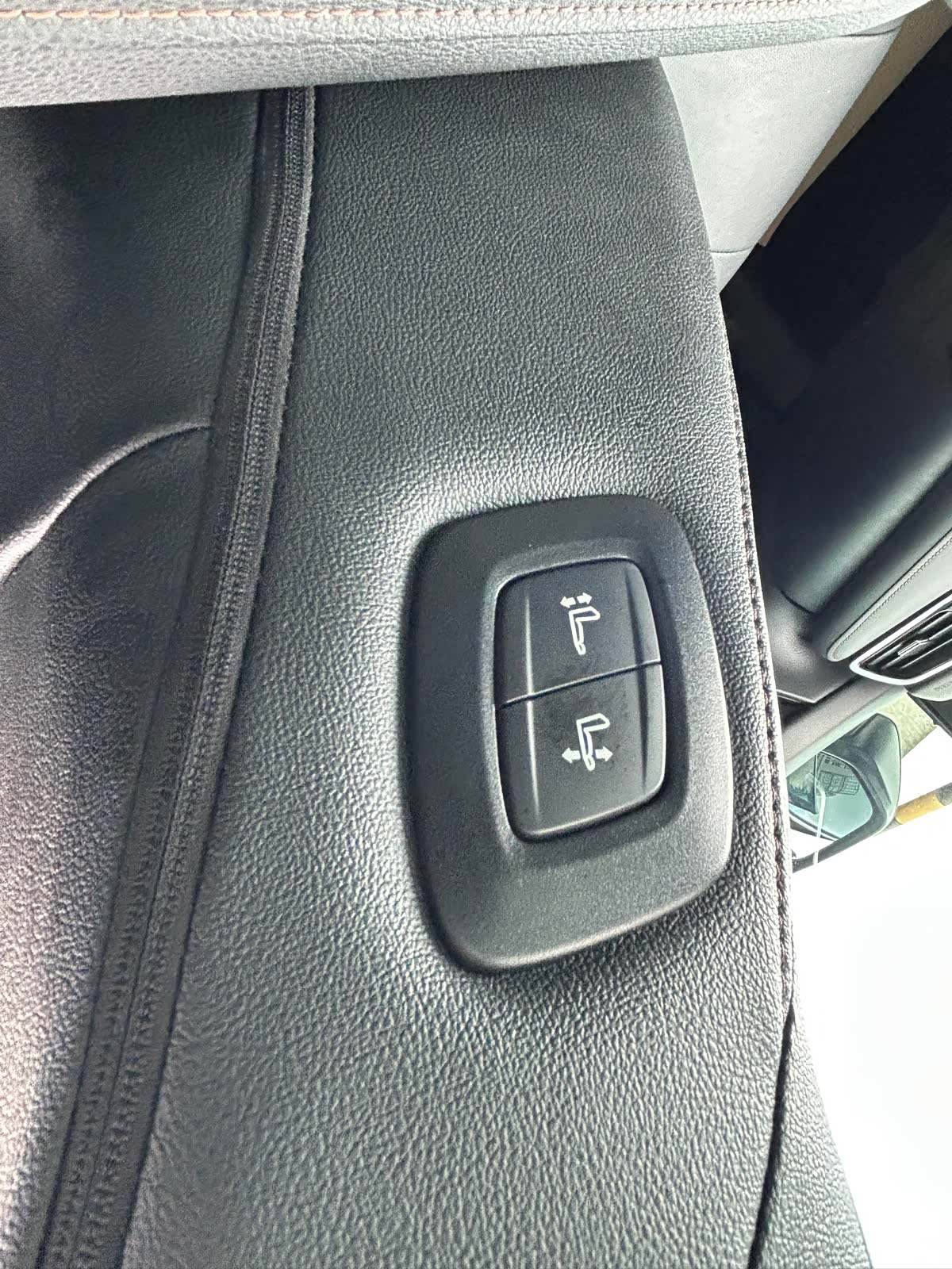 Toyota Camry, 2023 22