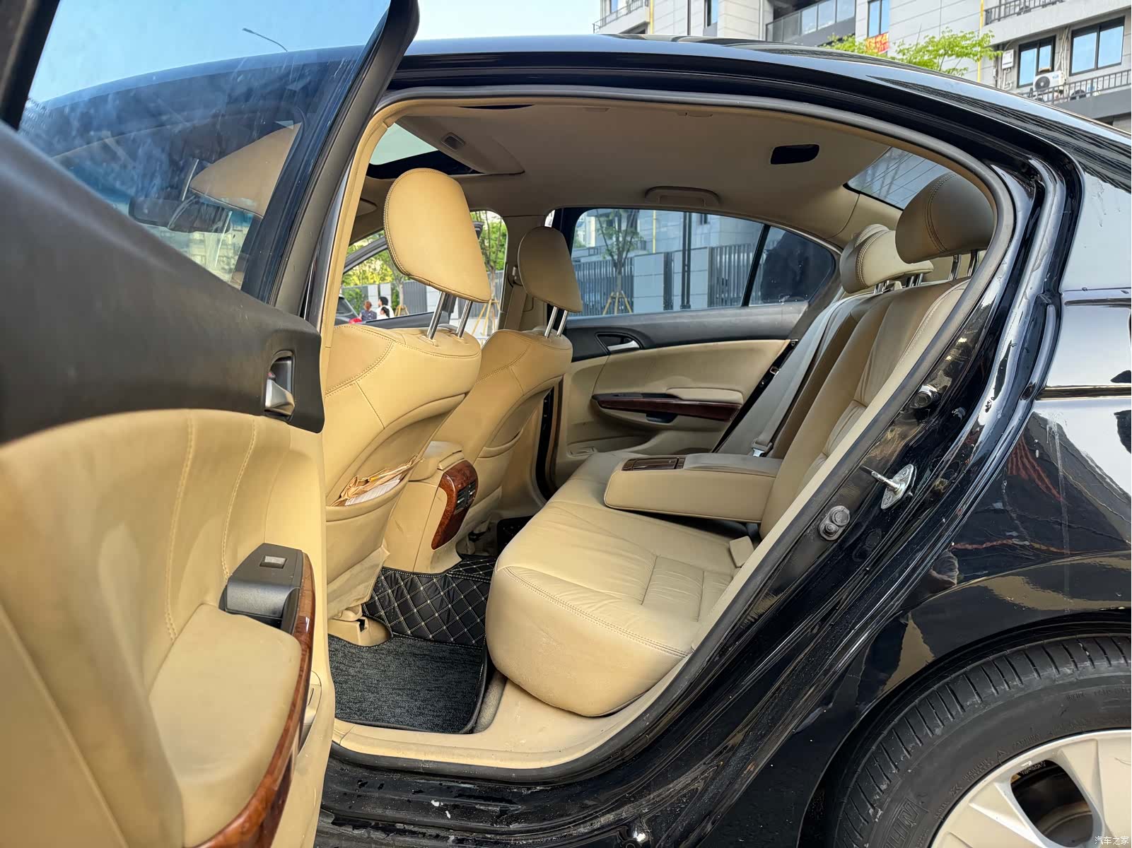 Honda Accord, 2012 11