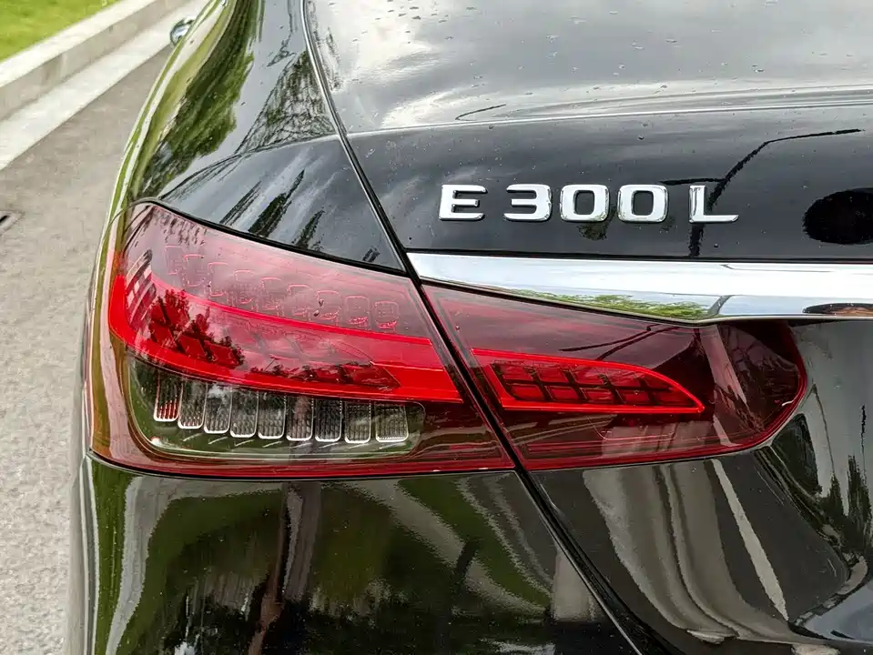 Mercedes-Benz E-class Mercedes-Benz E-class