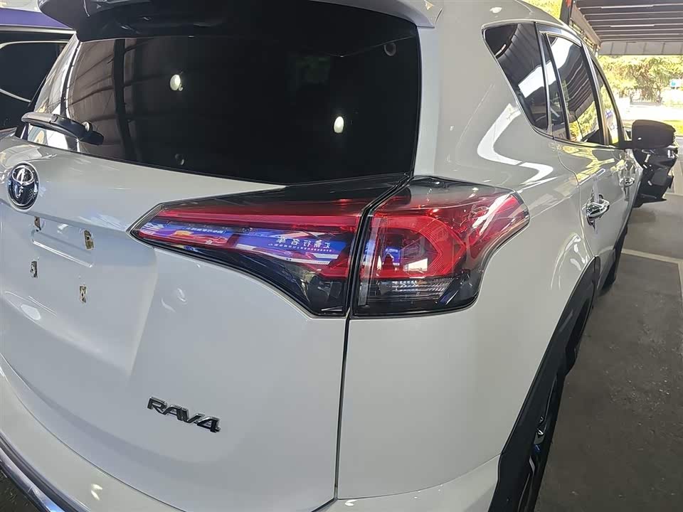 Toyota RAV4 Rongfang
