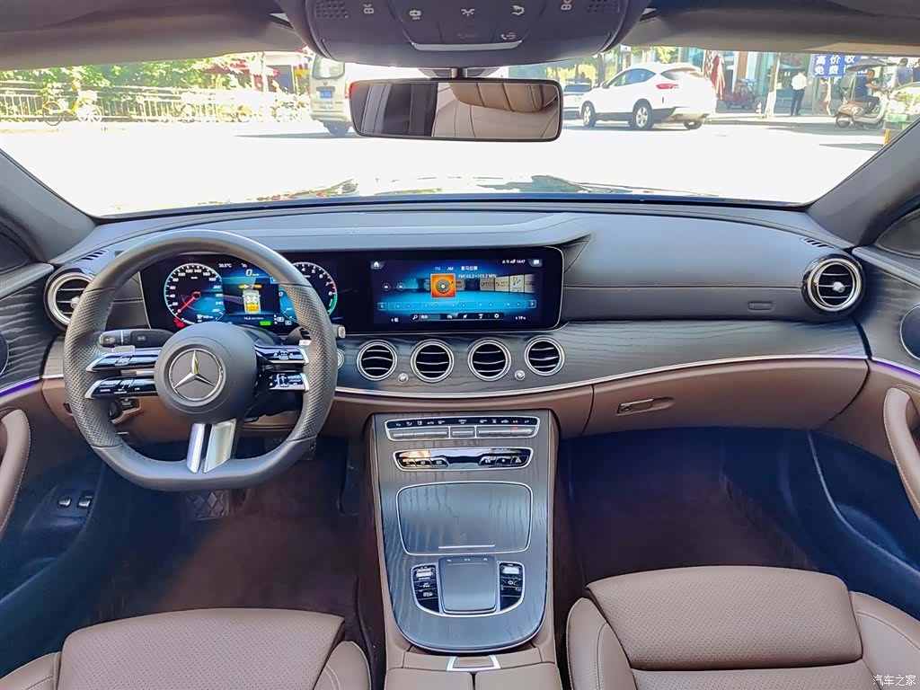 Mercedes-Benz E-Class, 2022 10