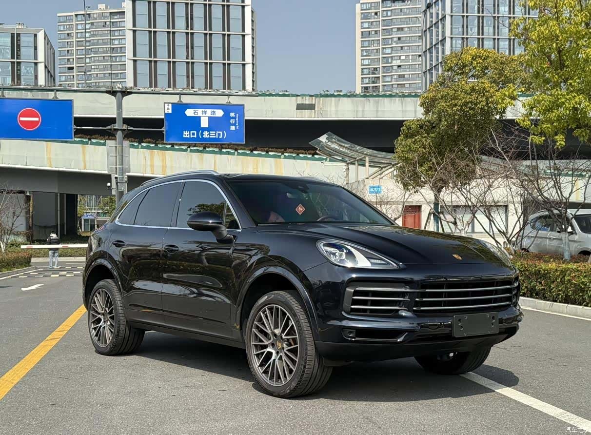 Porsche Cayenne, 2022 3