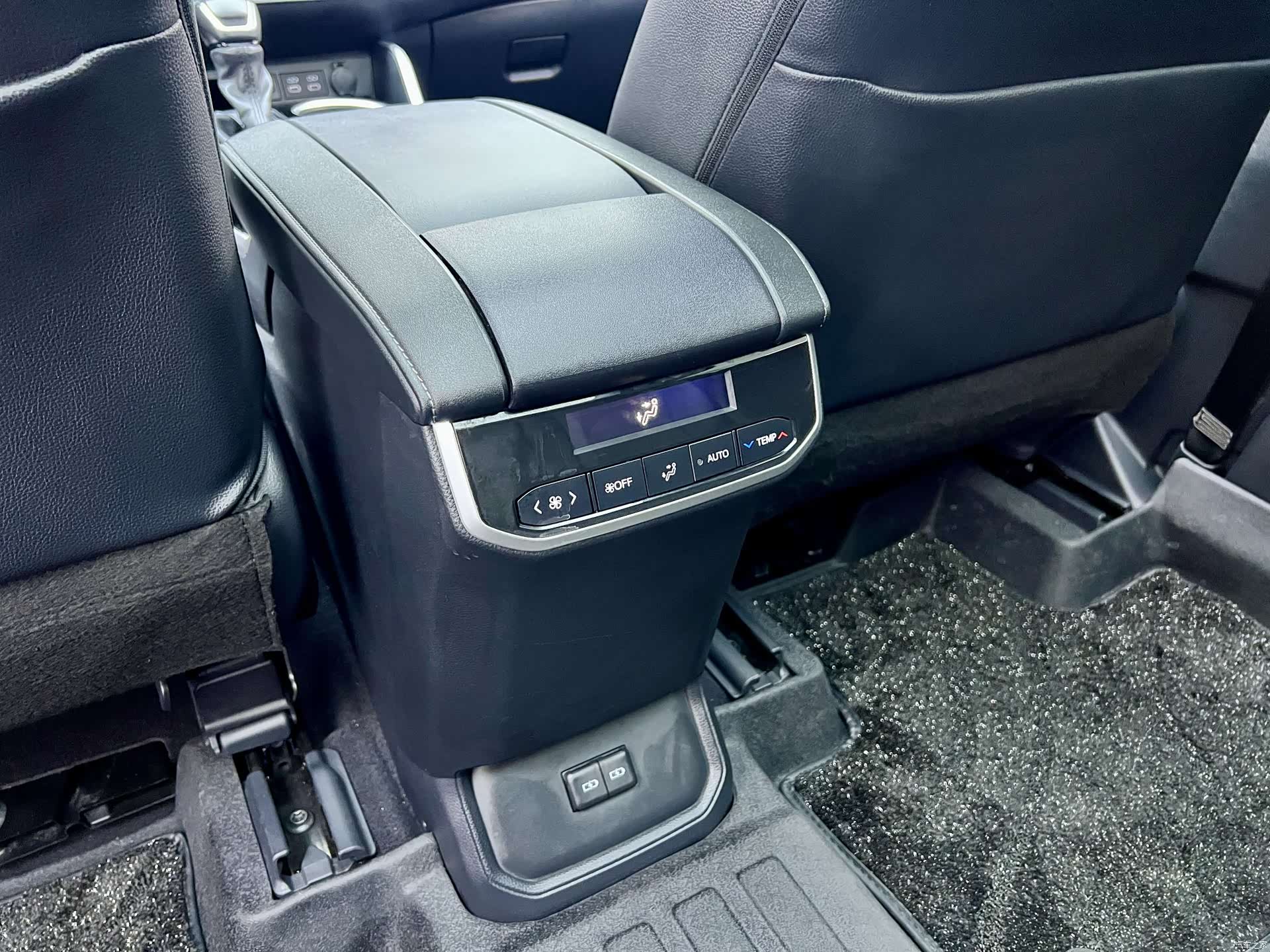 Toyota Highlander, 2023 21